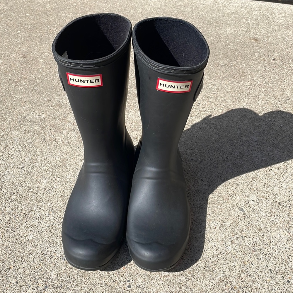 Women’s Hunter mid-height boots